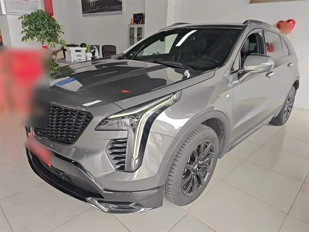 Cadillac XT4 2018 28T FWD Leading Edition