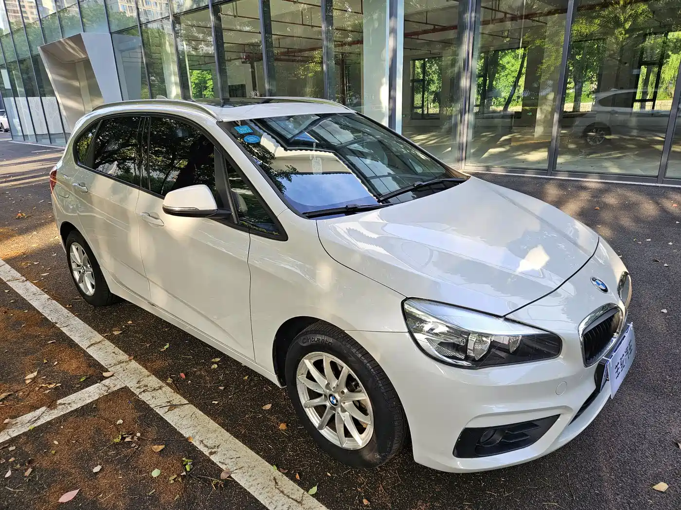 BMW 2 Series Touring 2016 218i Fashion Model фото 10