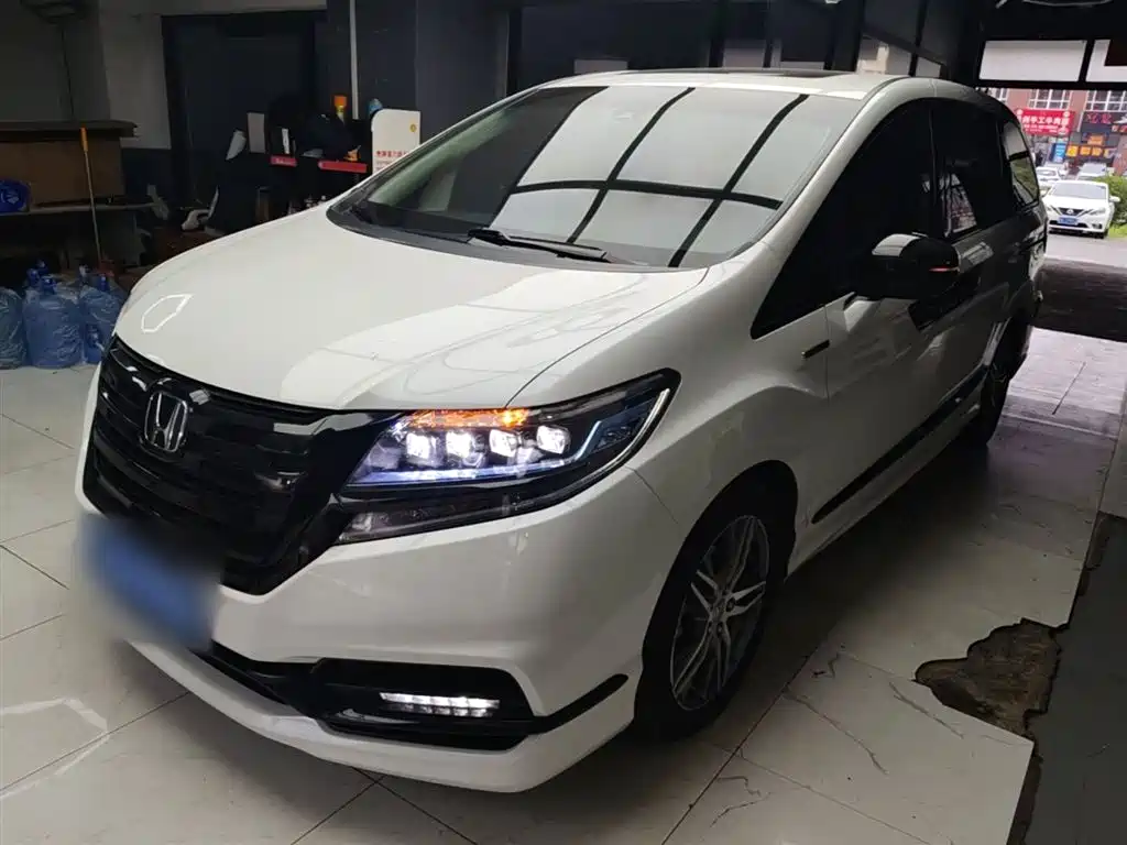 Honda Elysion 2019 2.0L Hybrid Supreme Edition