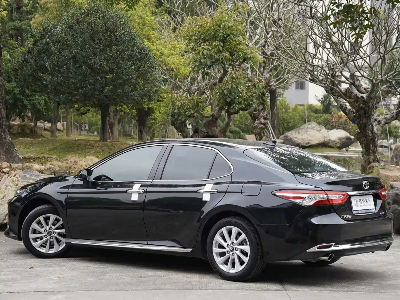 Toyota Camry 2023 2.0G Luxury Edition фото 8