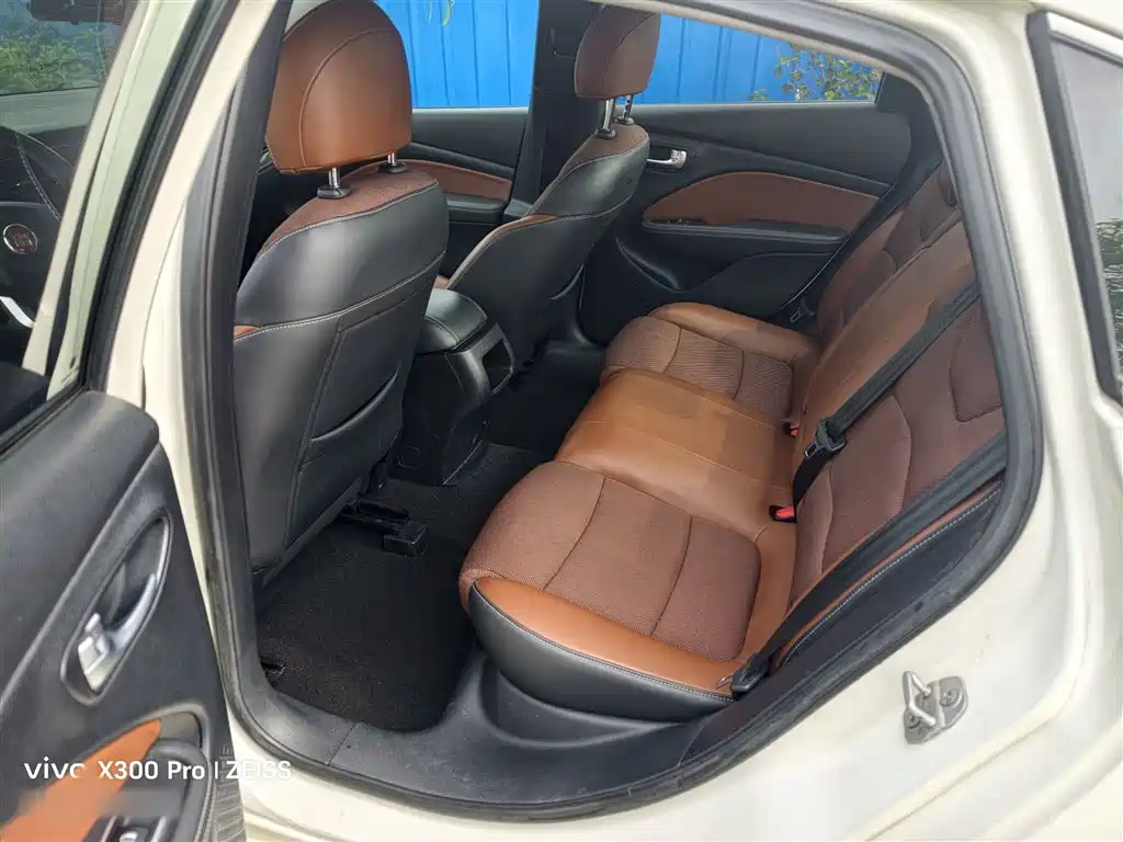 Fiat Viaggio 2018 2017 1.4T Auto Power Edition
