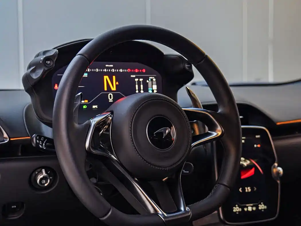 McLaren Artura 2023 3.0T Hybrid Standard фото 14