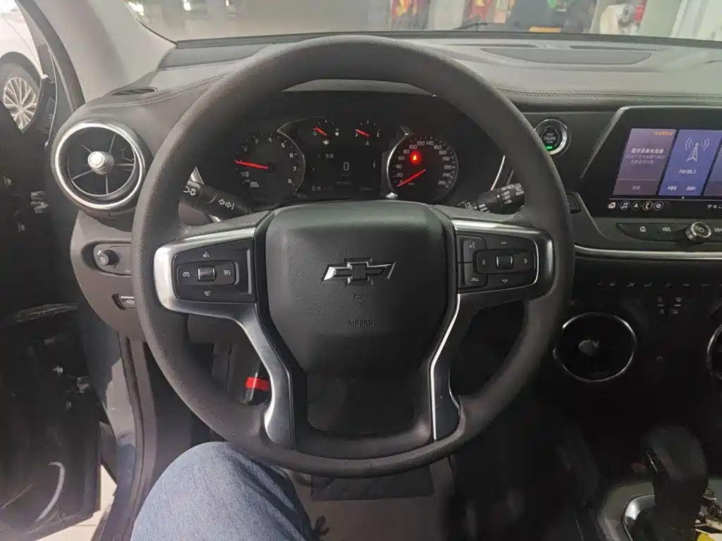 Photo 4 - Chevrolet Trailblazer