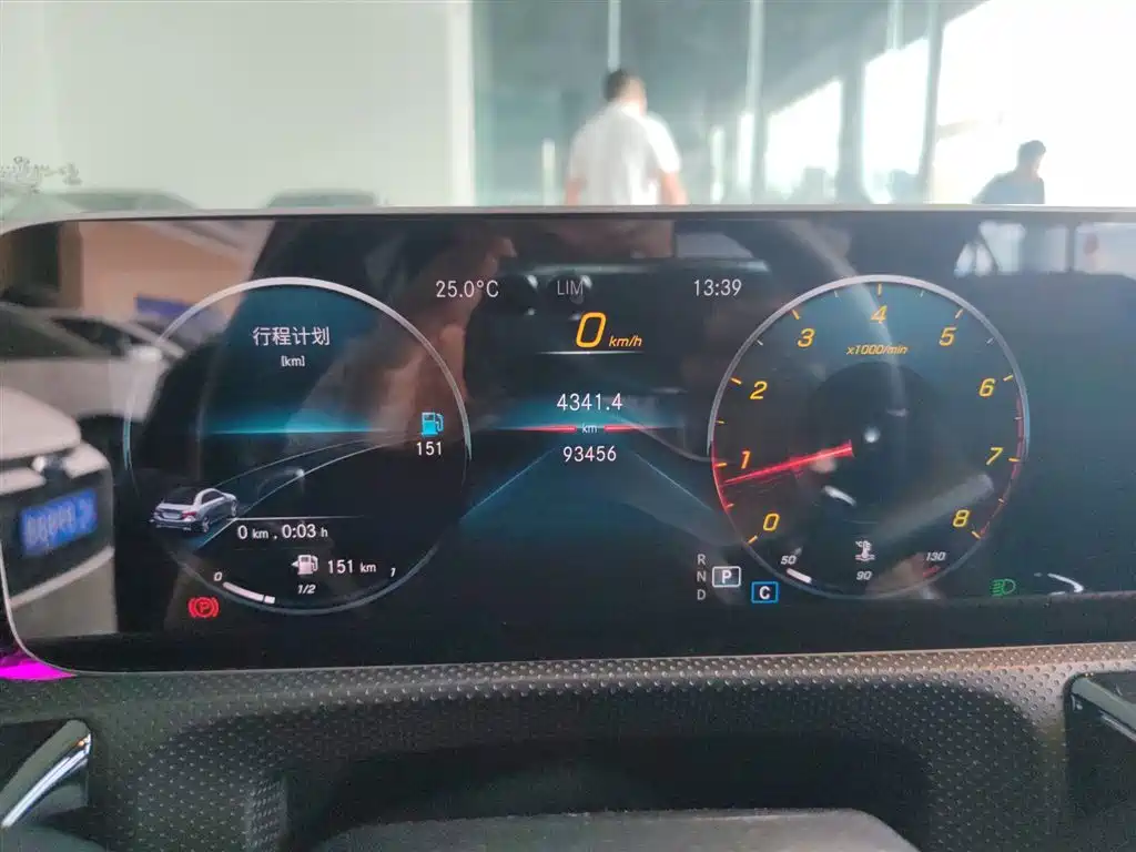 Mercedes-Benz A-Class 2019 A 200 L Sport Sedan фото 12