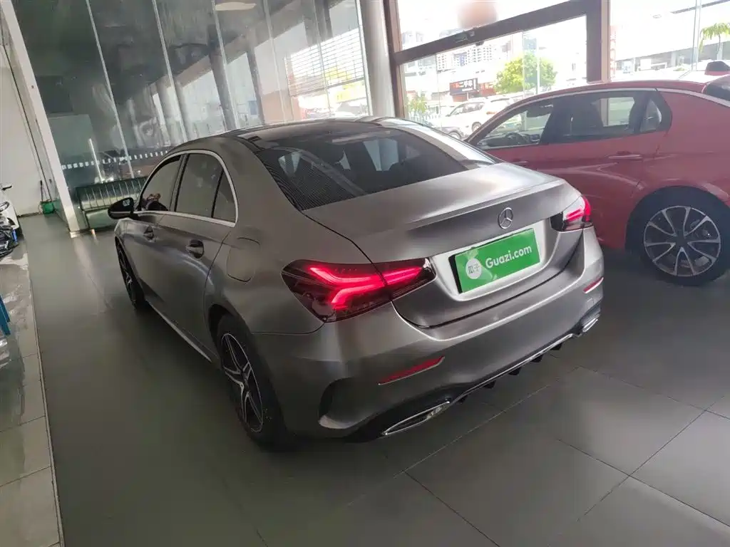 Mercedes-Benz A-Class 2019 A 200 L Sport Sedan фото 5