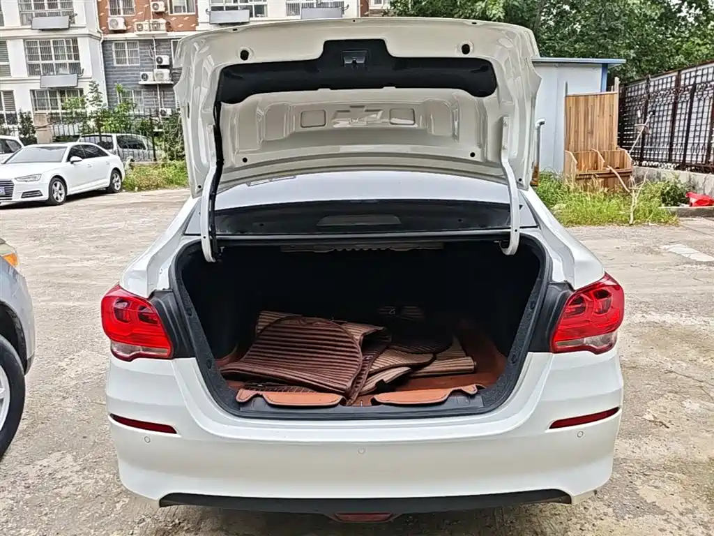 Chevrolet Cavalier 2018 320 Auto Joy Edition фото 19