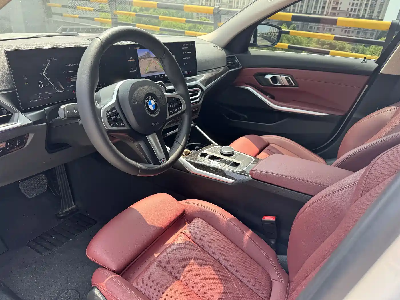 BMW 3 Series 2024 325Li M Sport Package фото 11