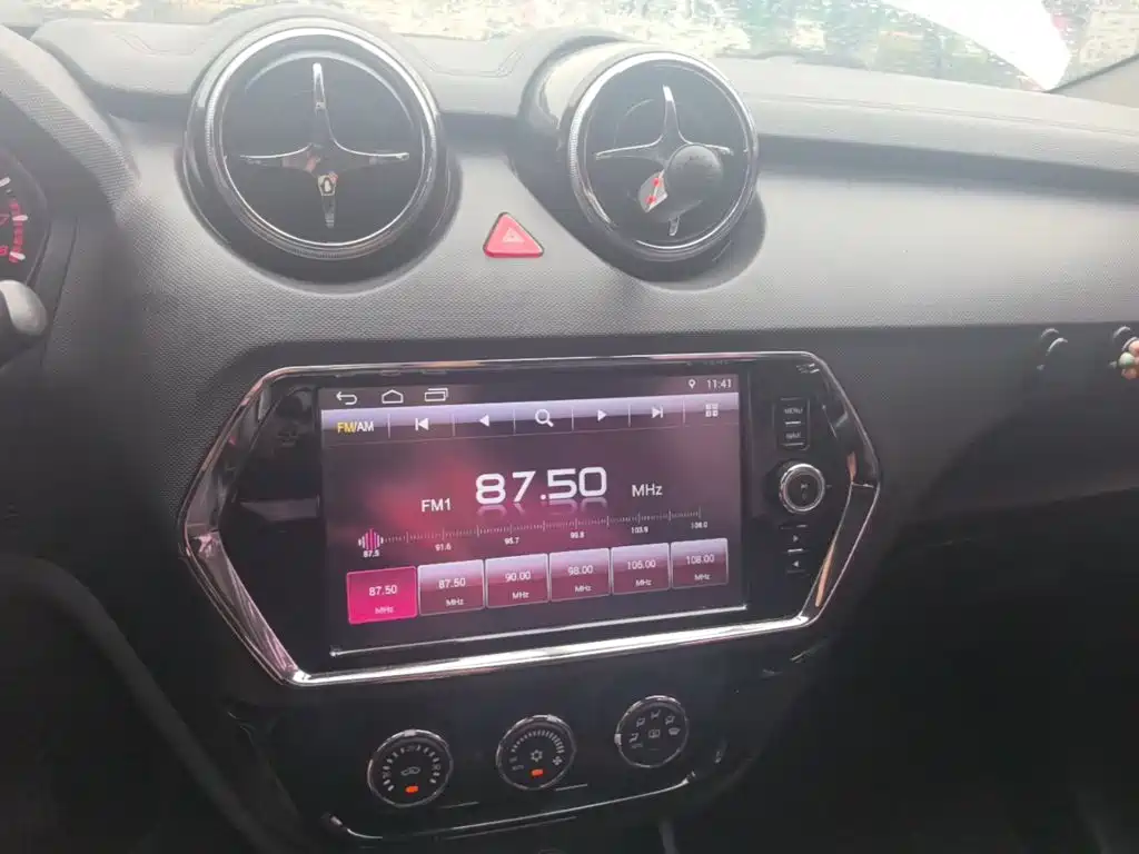 Soueast DX3 2018 2018 1.5T CVT Premium