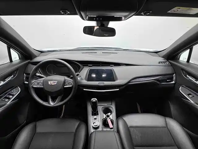 Cadillac XT4 2021 28T FWD Technology Edition фото 8