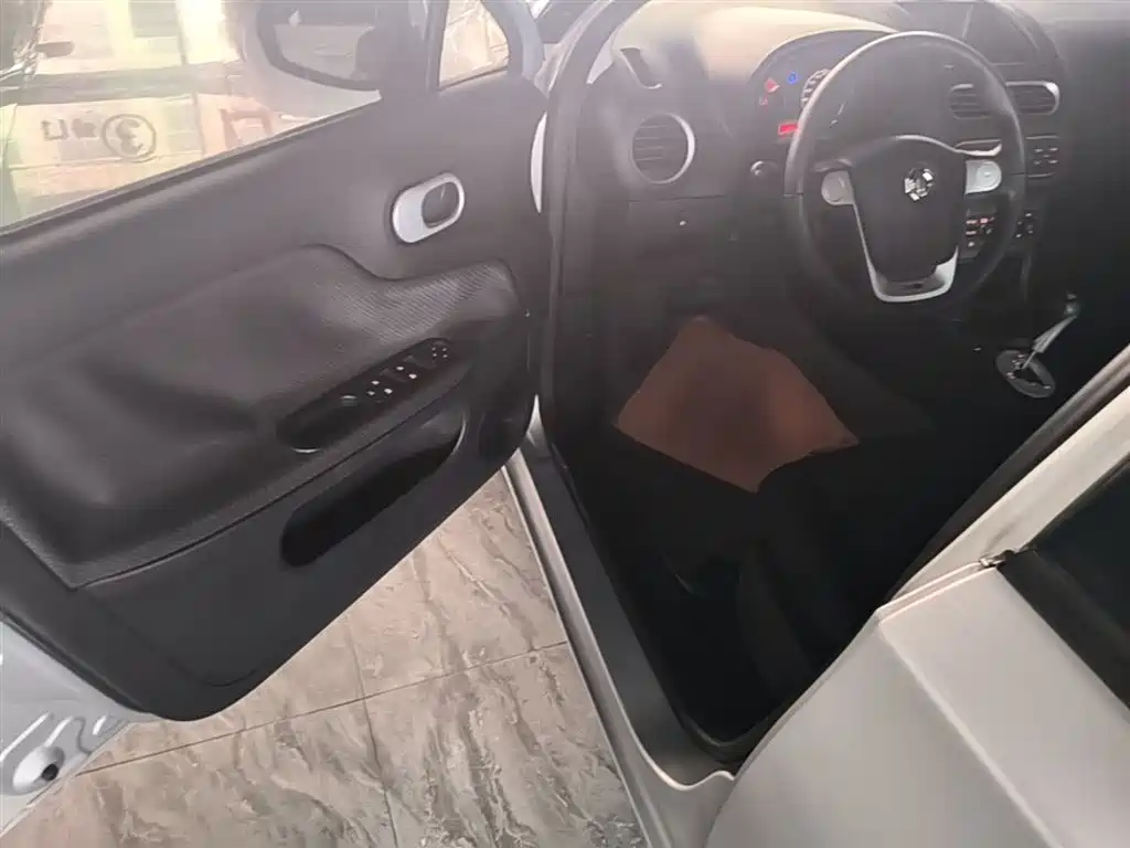 MG 3 2014 2014 1.3L AMT Comfort Edition