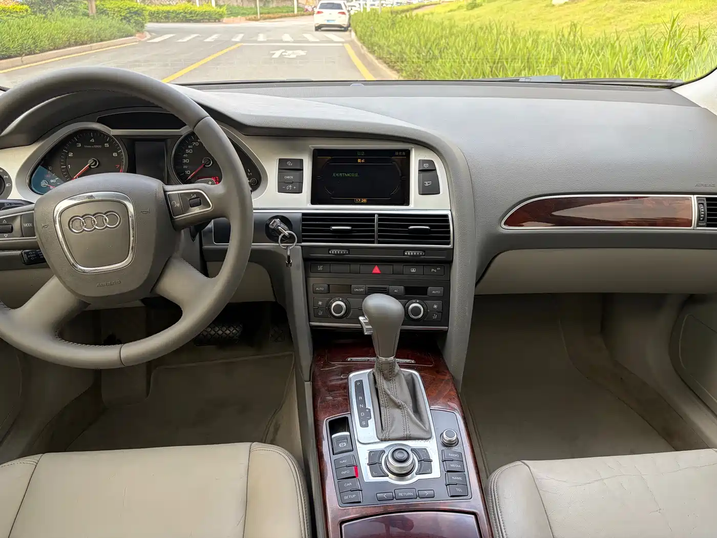 Audi A6L 2011 Model 2.0 TFSI Auto Standard фото 7
