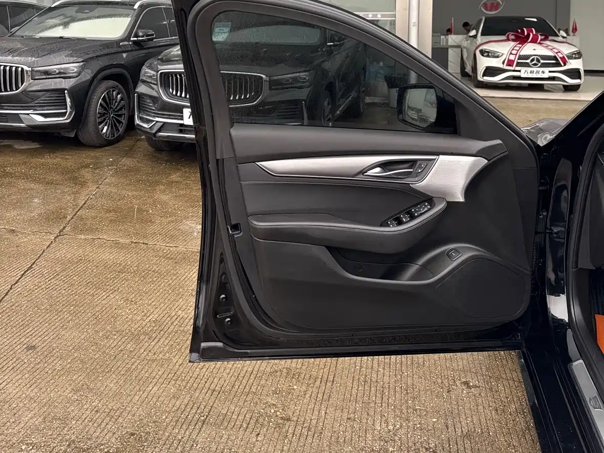 Cadillac CT5 2021 28T Luxury фото 8