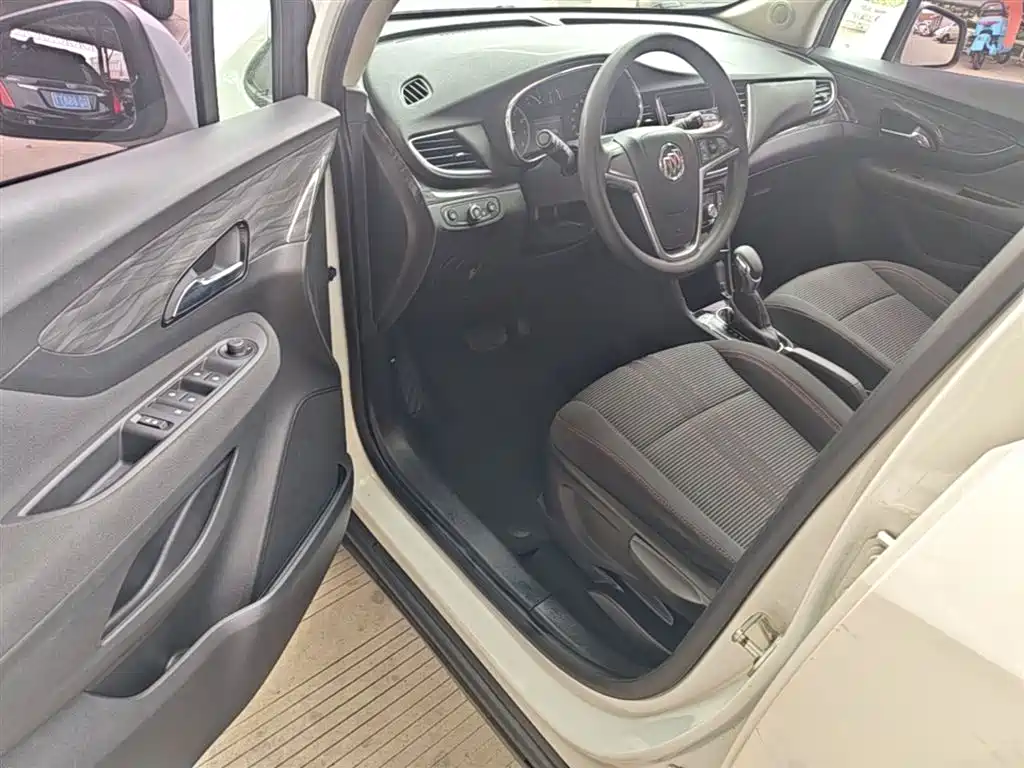 Buick Encore 2017 18T Automatic 2WD Urban Leading фото 16