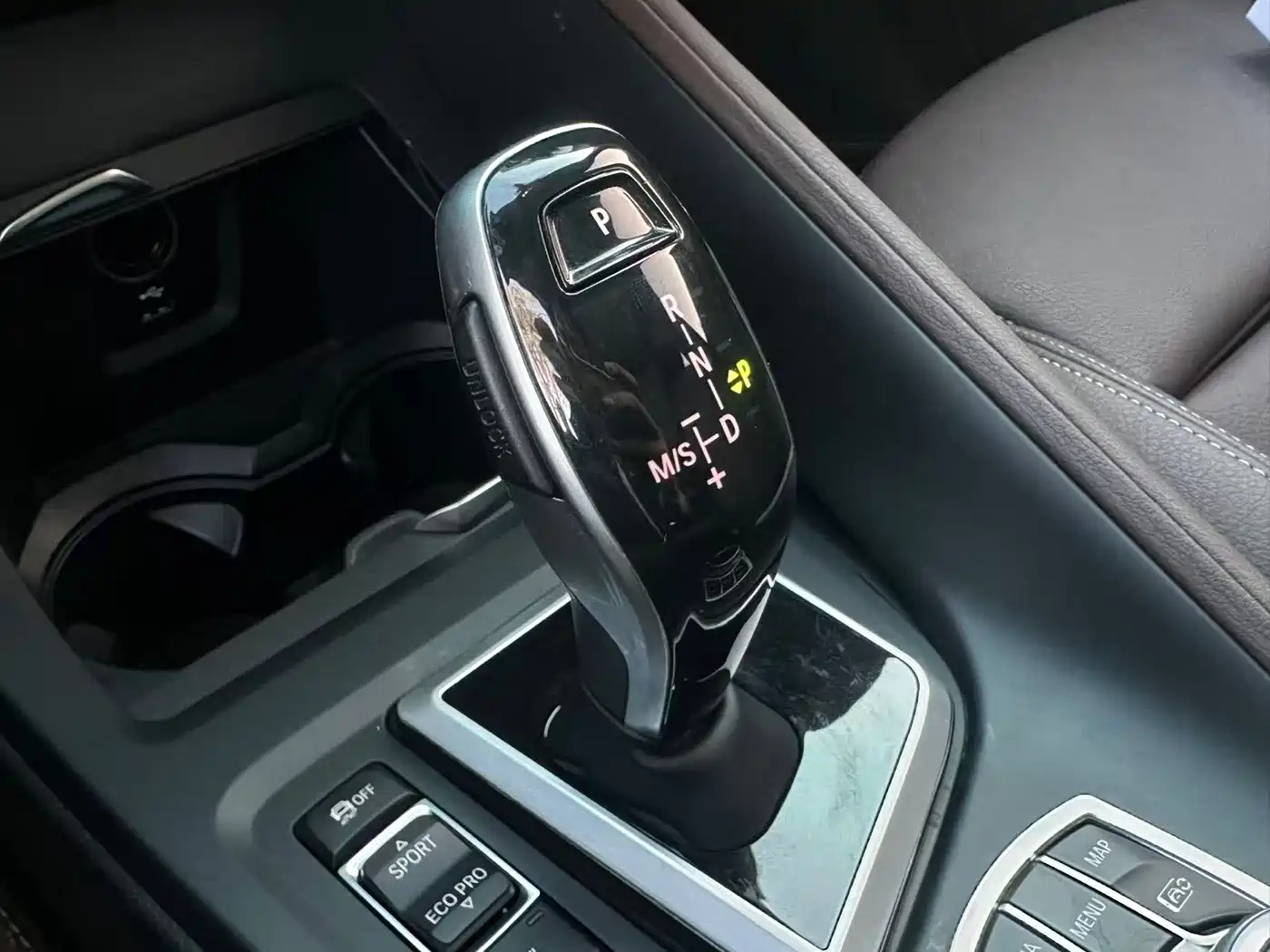 BMW X1 2022 sDrive25Li Leading фото 17