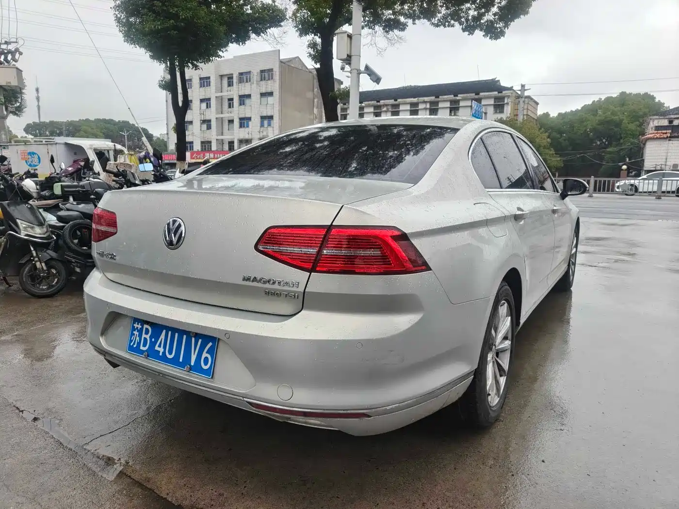 Volkswagen Magotan 2018 330TSI DSG Leading фото 4