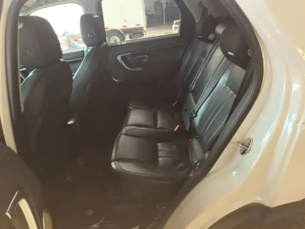 Land Rover Discovery Sport (Import) 2015 2015 2.0T SE