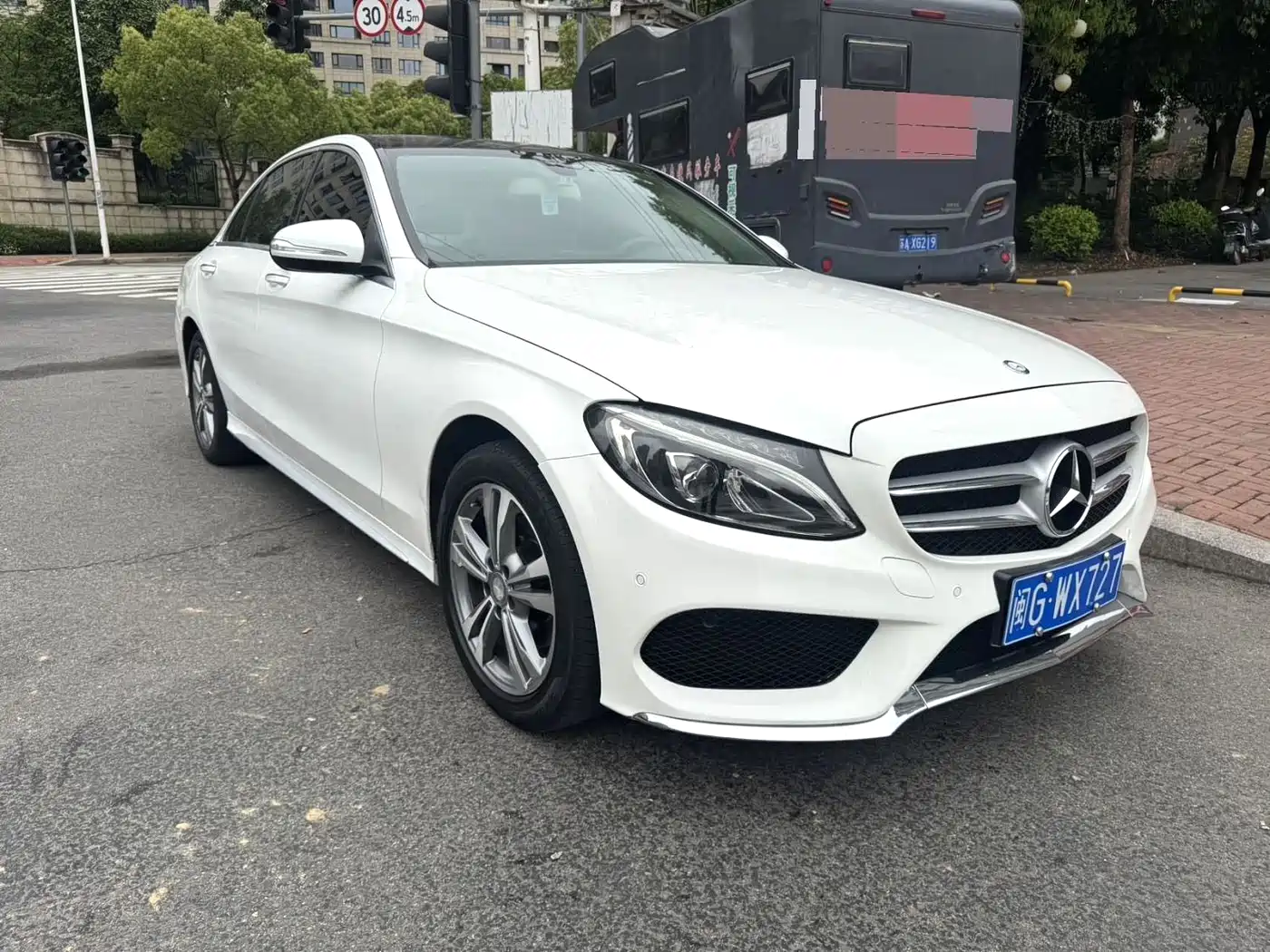 Mercedes-Benz C-Class 2016 C 200 L Sport фото 7
