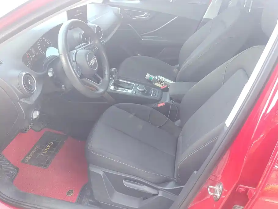 Audi Q2L 2019 2018 35 TFSI Launch Exclusive Edition China VI