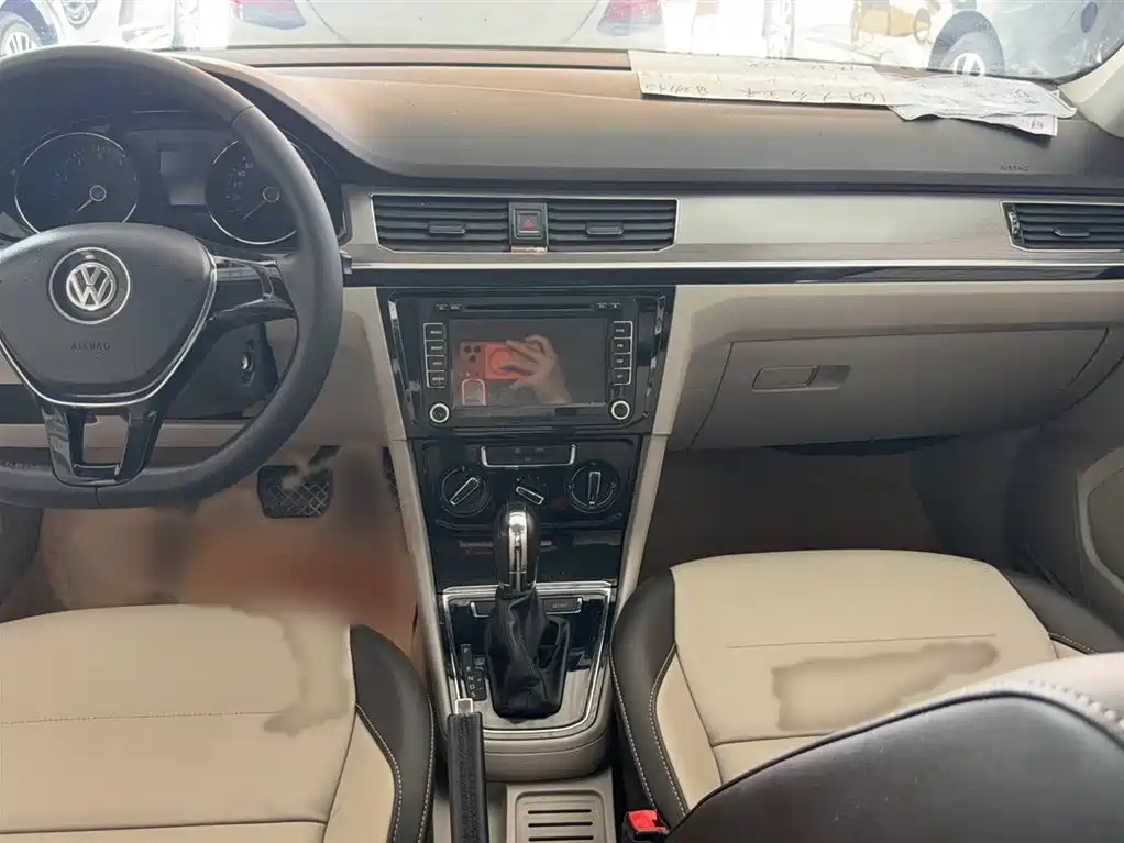 Volkswagen Bora 2016 Model 1.6L Automatic Comfort фото 8