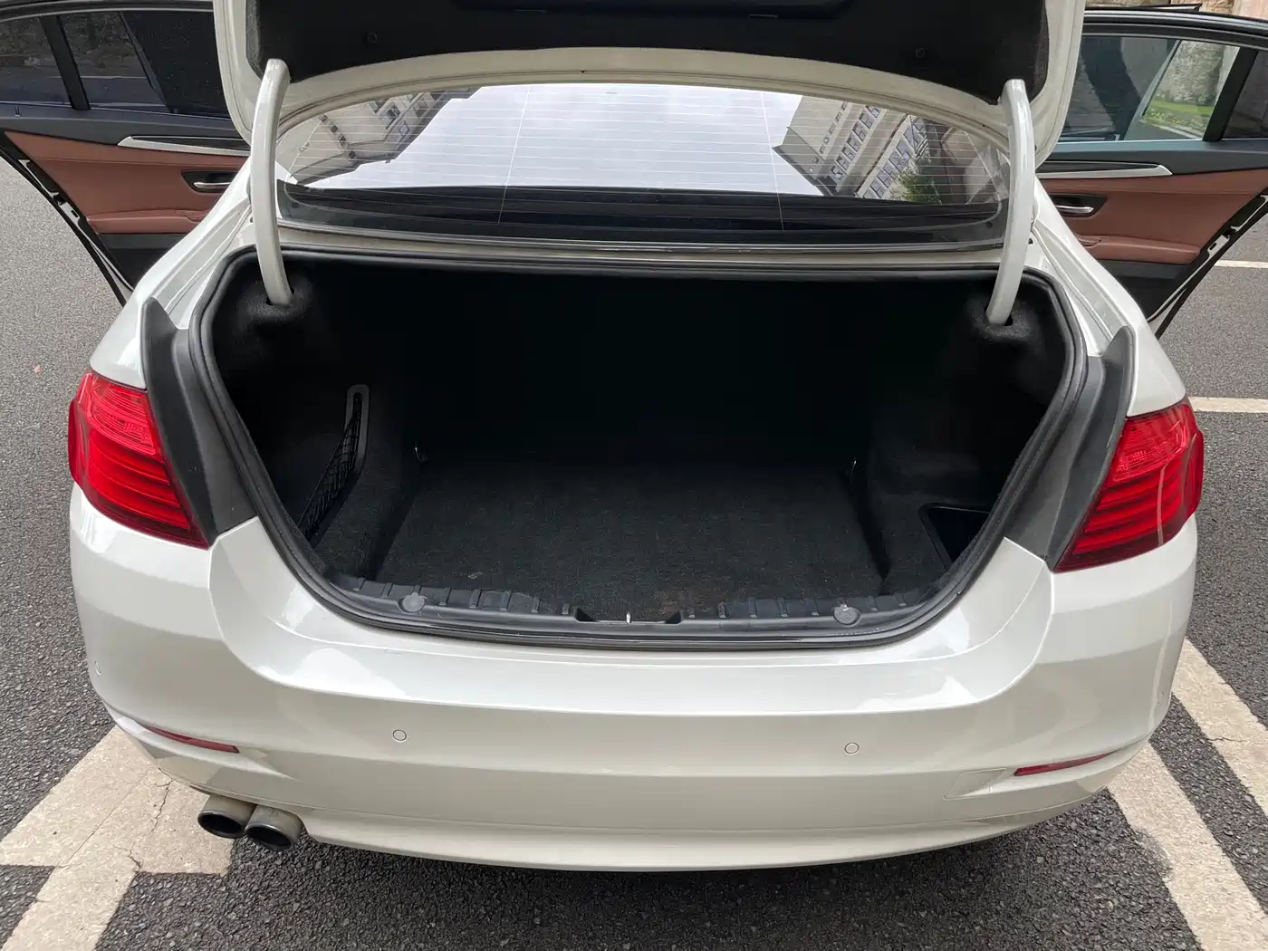 BMW 5 Series 2014 520Li Elegance фото 20