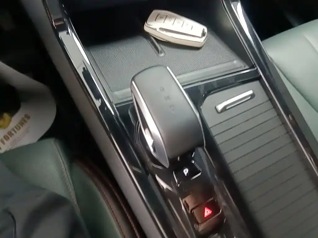 Geely Boyue 2025 2024 1.5TD Smart Connect+
