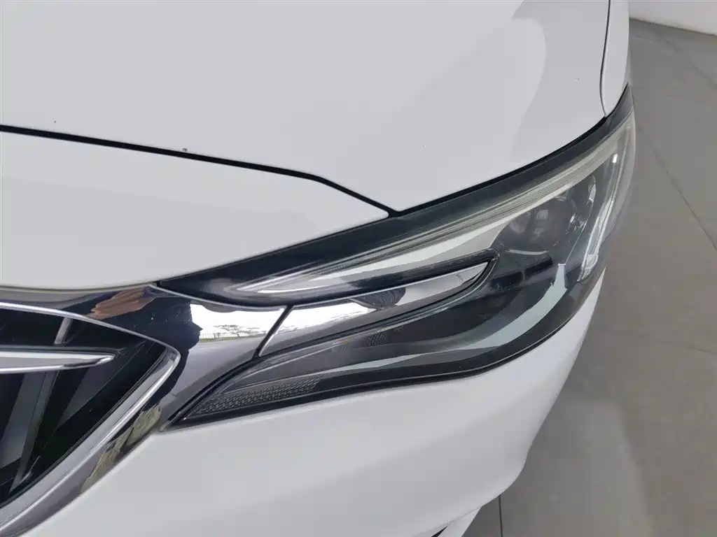 Buick Excelle 2019 15T DCT Connected Elite Type China VI фото 7