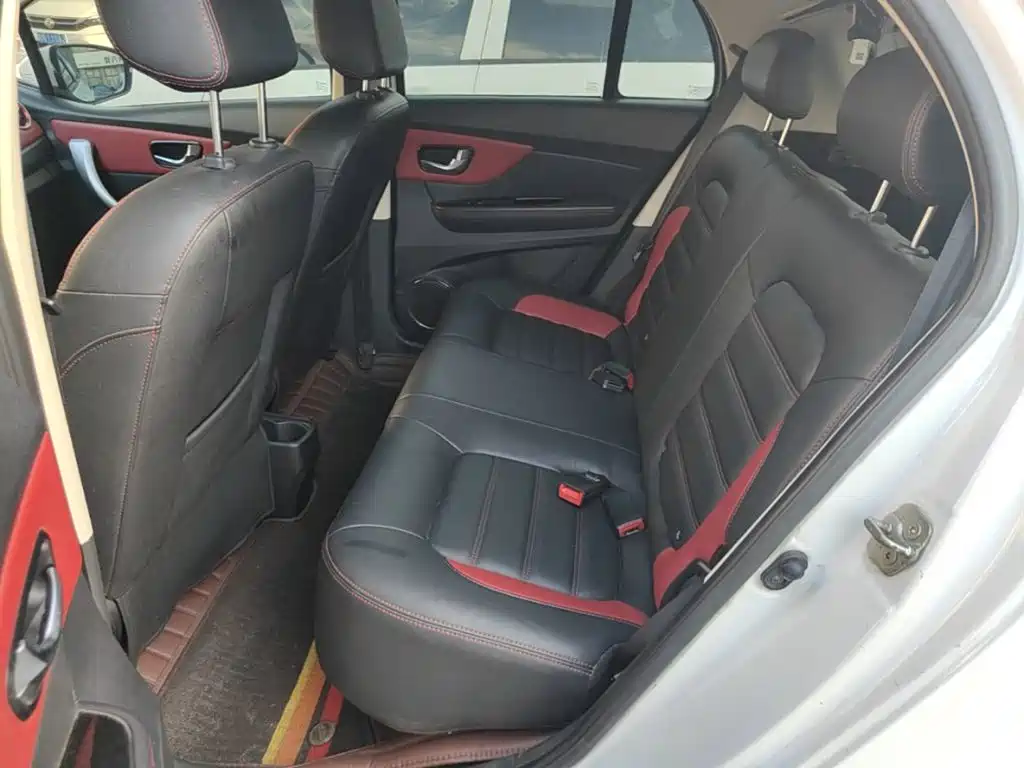 Haval H1 2015 2015 1.5L AMT Luxury