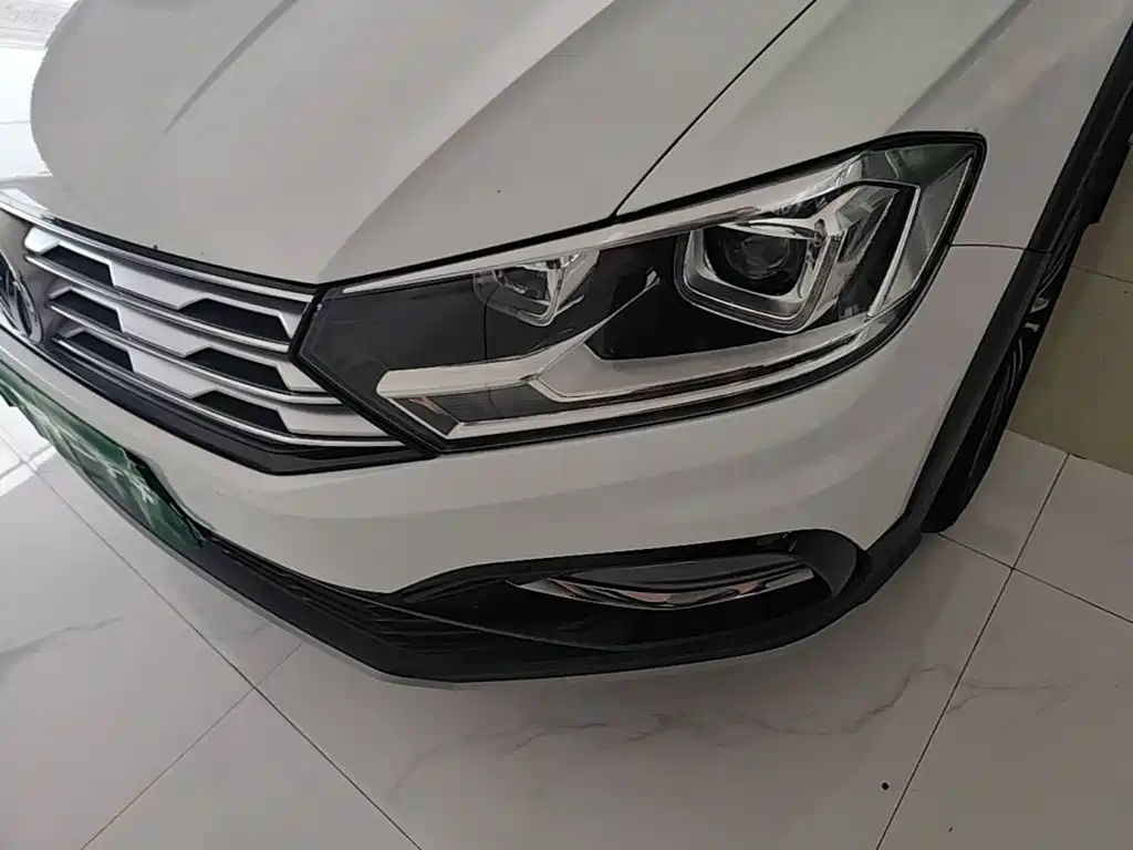 Volkswagen C-TREK 2018 2018 230TSI DSG Comfort
