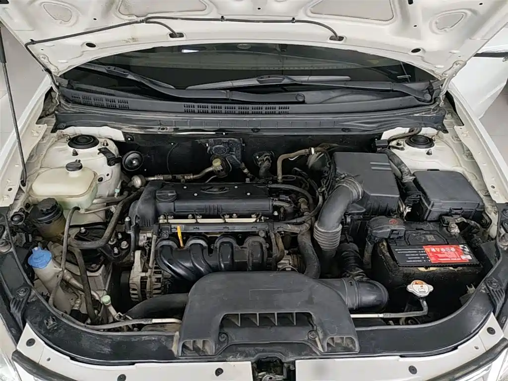 Hyundai Elantra 2011 1.6L Manual Luxury фото 20