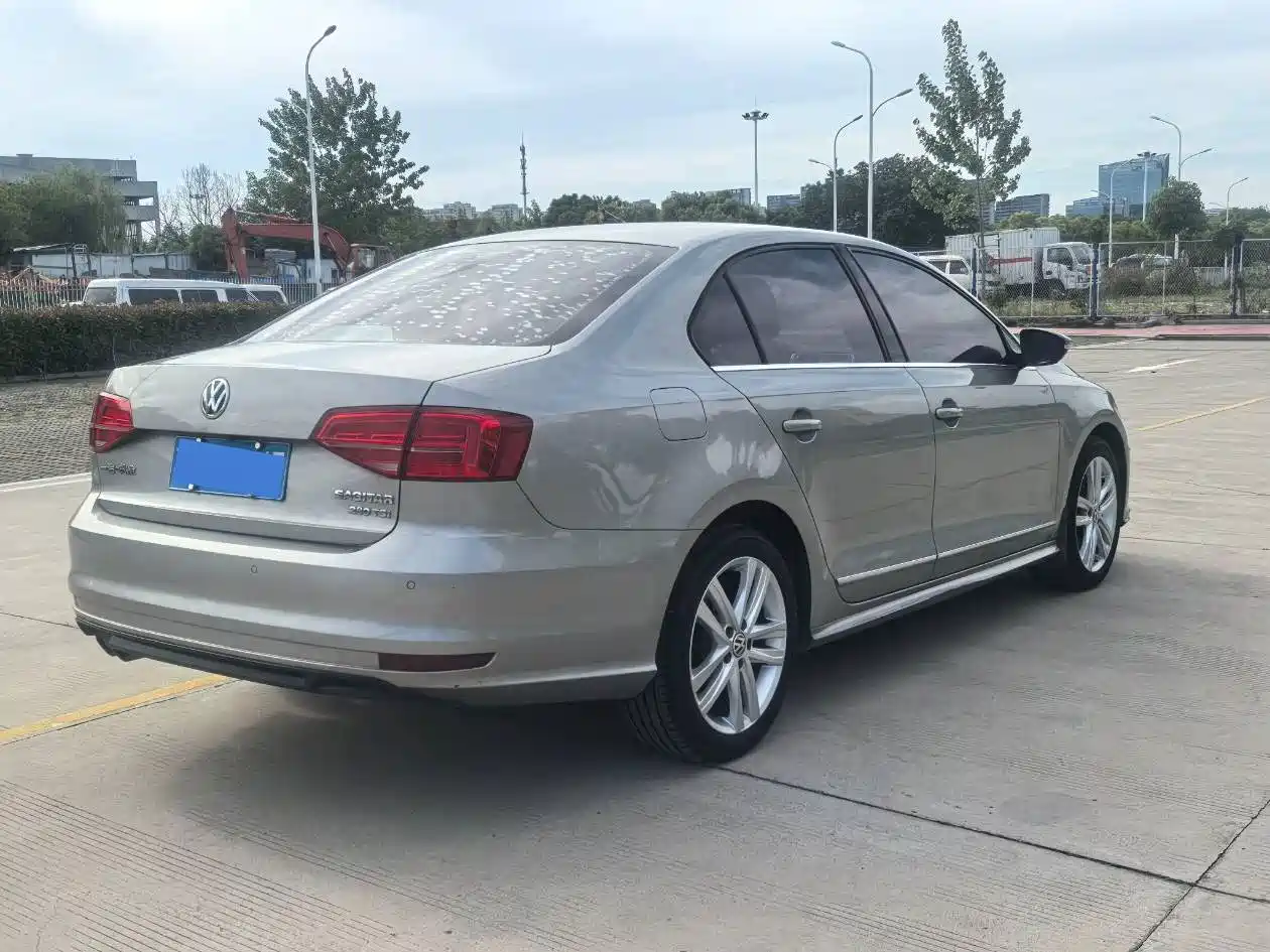 Volkswagen Sagitar 2018 280TSI DSG Spark Edition фото 6