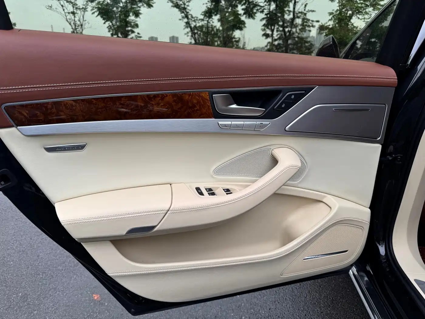 Audi A8 2013 A8L 45 TFSI quattro Exclusive фото 12
