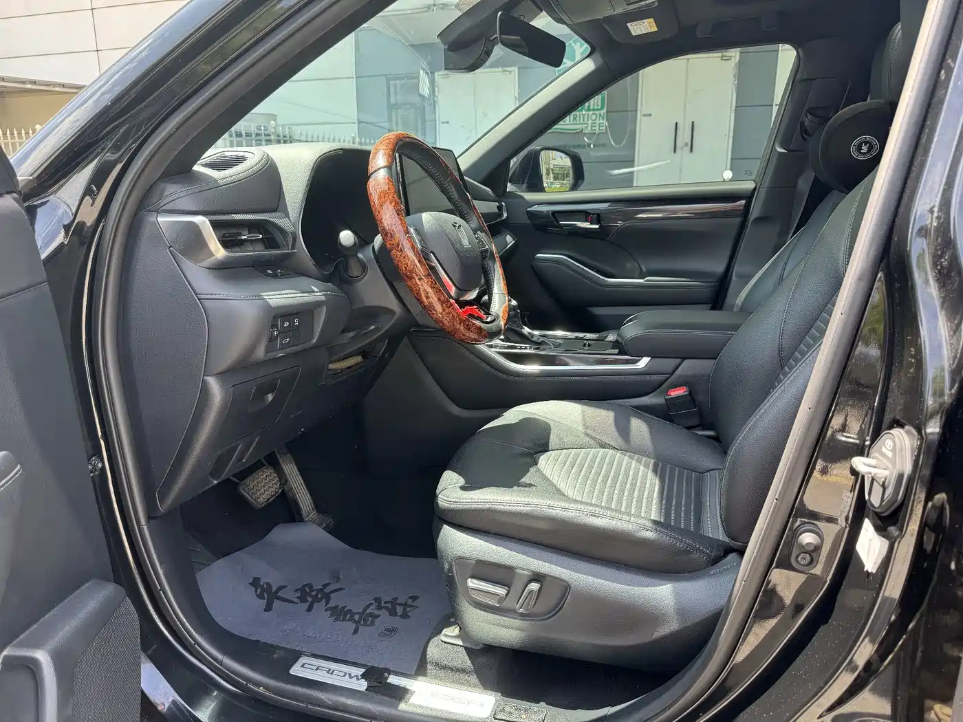 Toyota Crown Kluger 2024 2023 2.5L HEV AWD Premium Edition