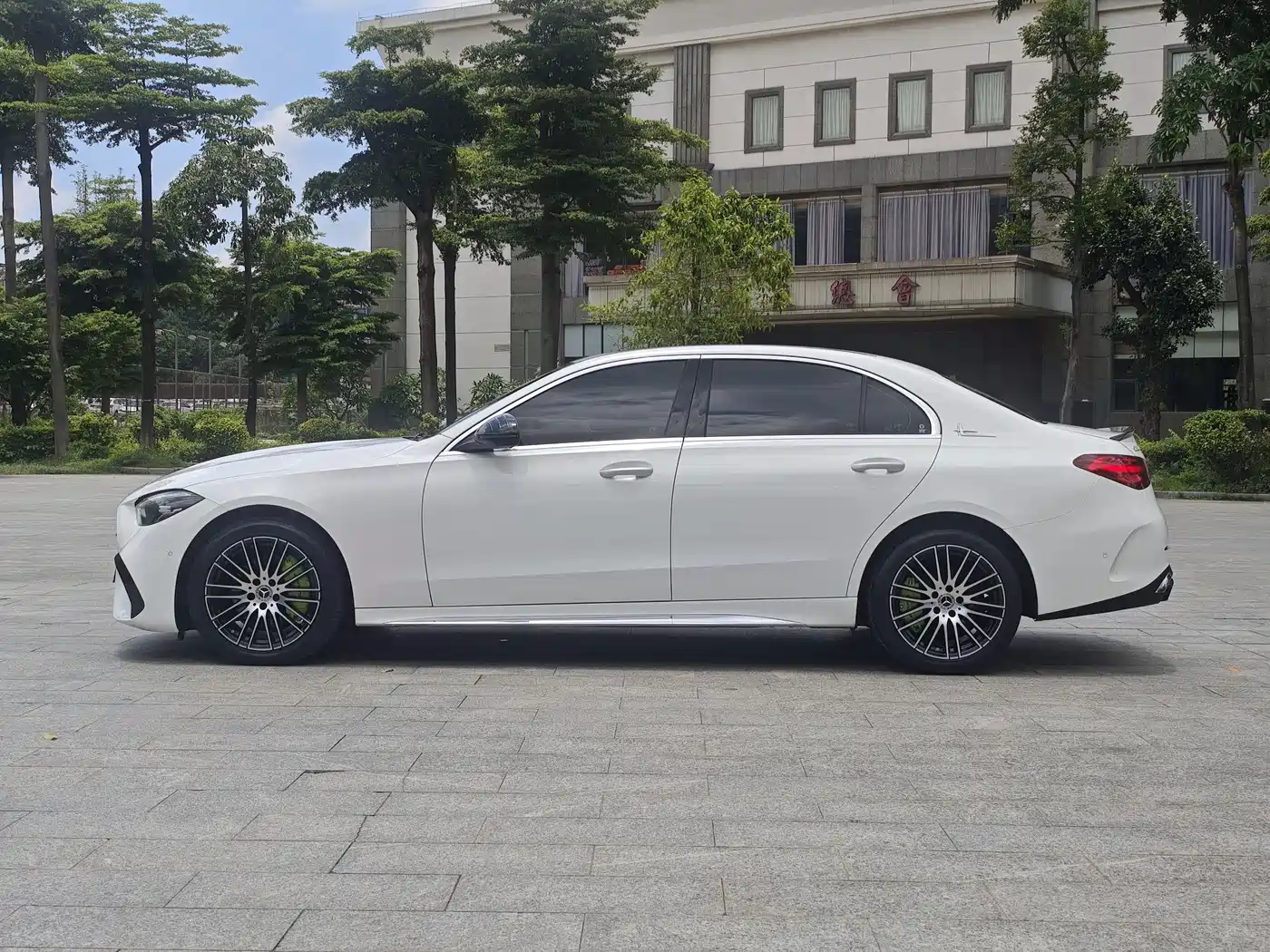 Mercedes-Benz C-Class 2022 Facelift C 200 L Sport фото 4