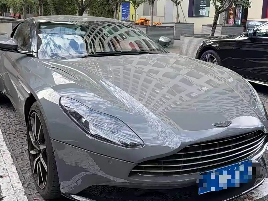 Aston Martin DB11 2022 4.0T V8 Coupe