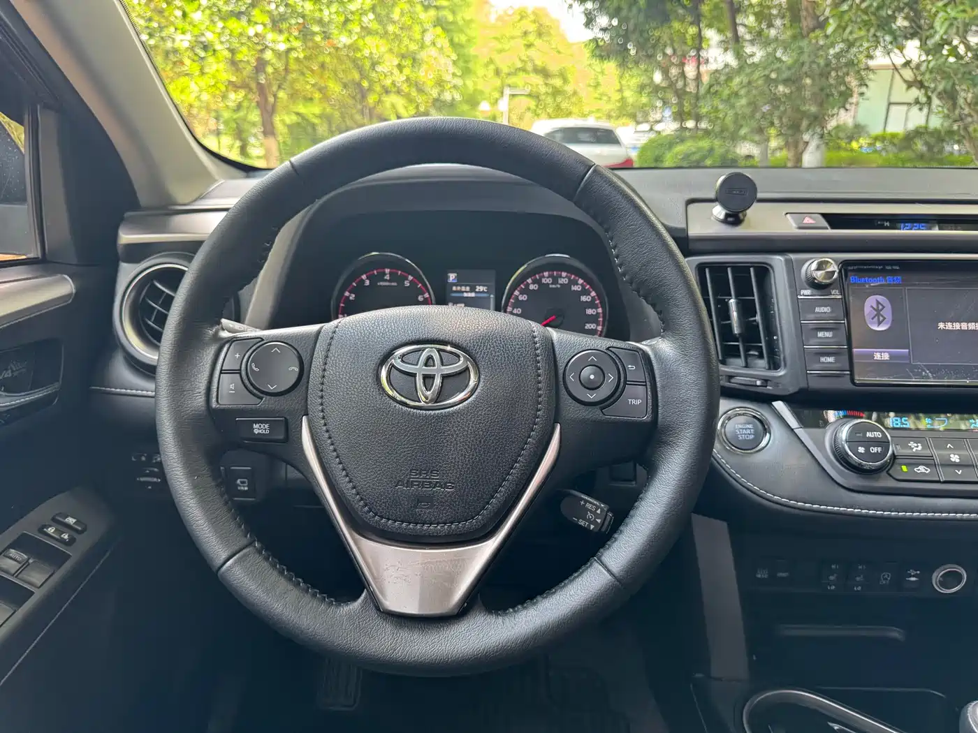 Toyota RAV4 Rongfang 2016 2.0L CVT 2WD Smart (China V) фото 9