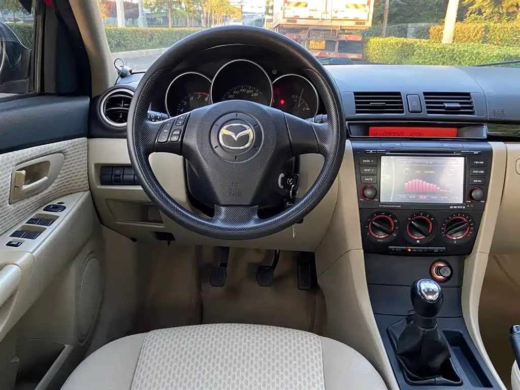 Mazda 3 2010 2010 1.6L Manual Classic Fashion