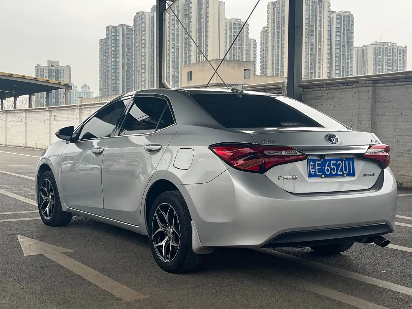 Toyota Levin 2017 Facelift Hybrid 1.8H GS E-CVT Elite Sunroof Edition China V фото 9