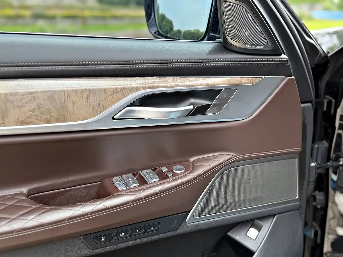 BMW 7 Series 2021 Model 740Li Leading Luxury Package фото 6