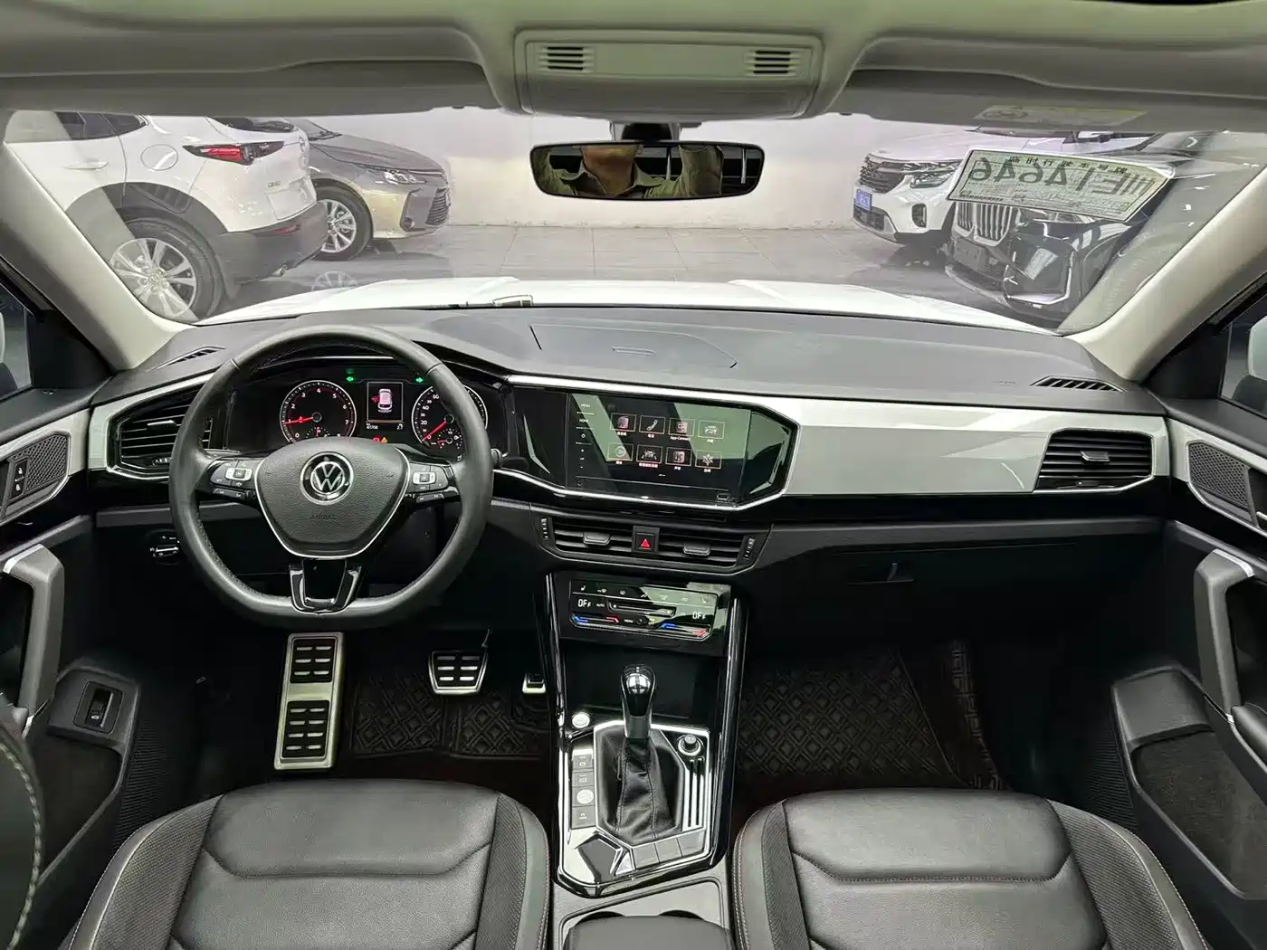 Volkswagen Tayron 2022 280TSI 2WD Luxury Smart Connect Edition фото 17