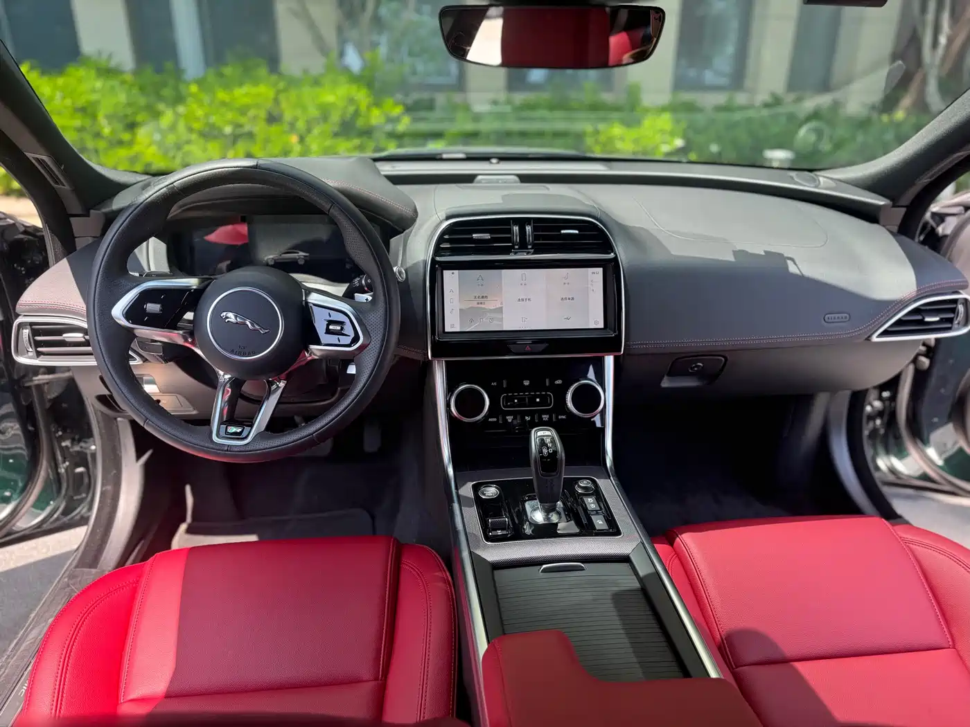 Jaguar XEL 2023 2.0T 250PS R-DYNAMIC S Progressive Sport фото 6