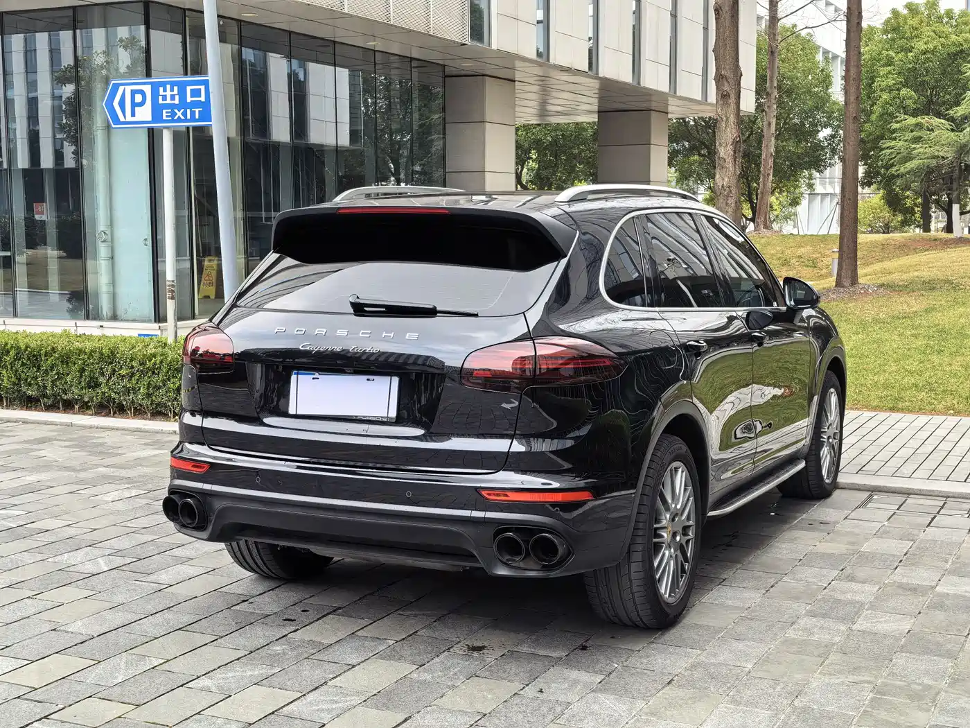 Porsche Cayenne 2015 Cayenne Turbo 4.8T фото 48