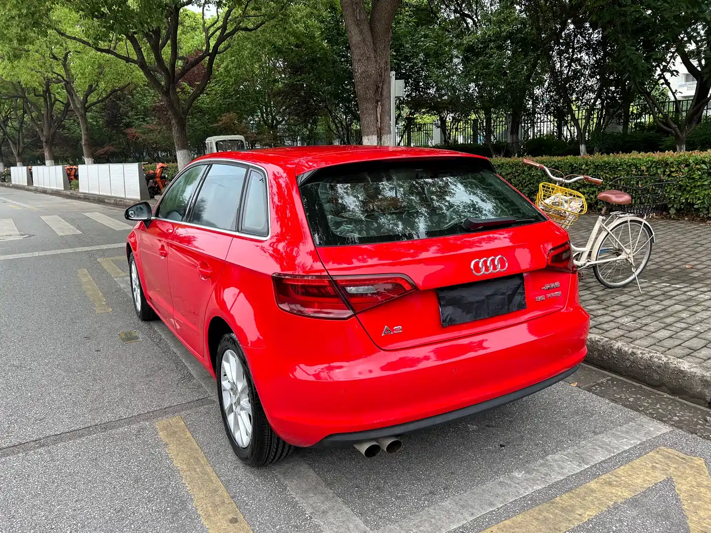 Audi A3 2016 Sportback 35 TFSI Leadership фото 5