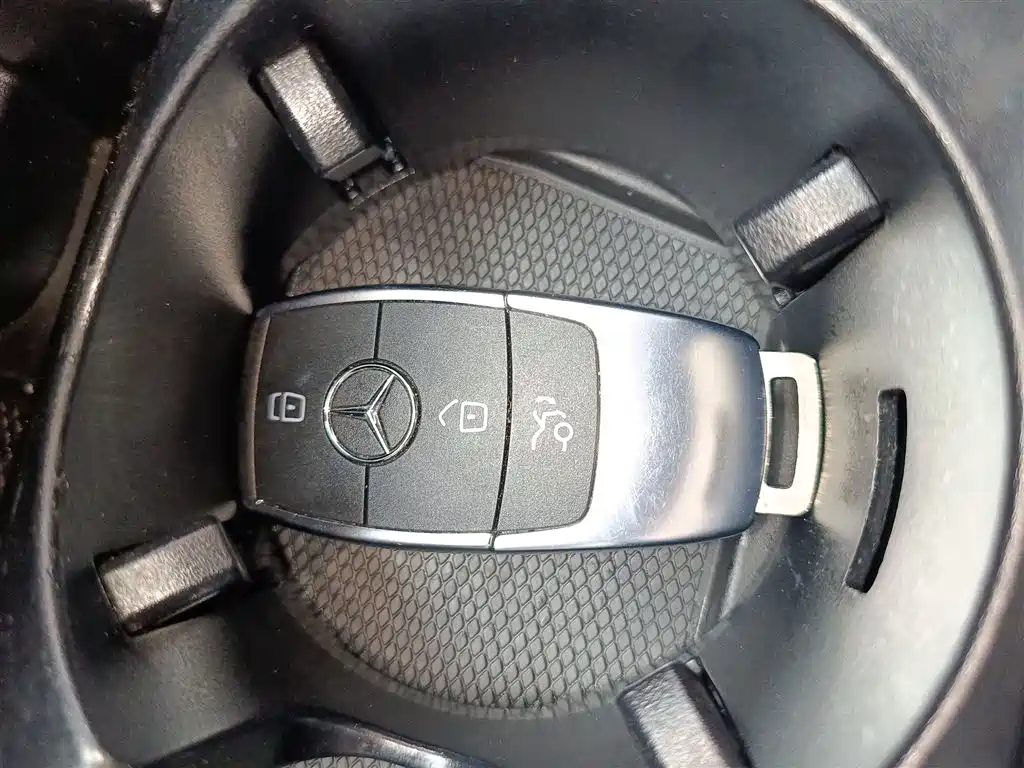 Mercedes-Benz GLC 2022 Facelift III GLC 260 L 4MATIC Dynamic фото 9