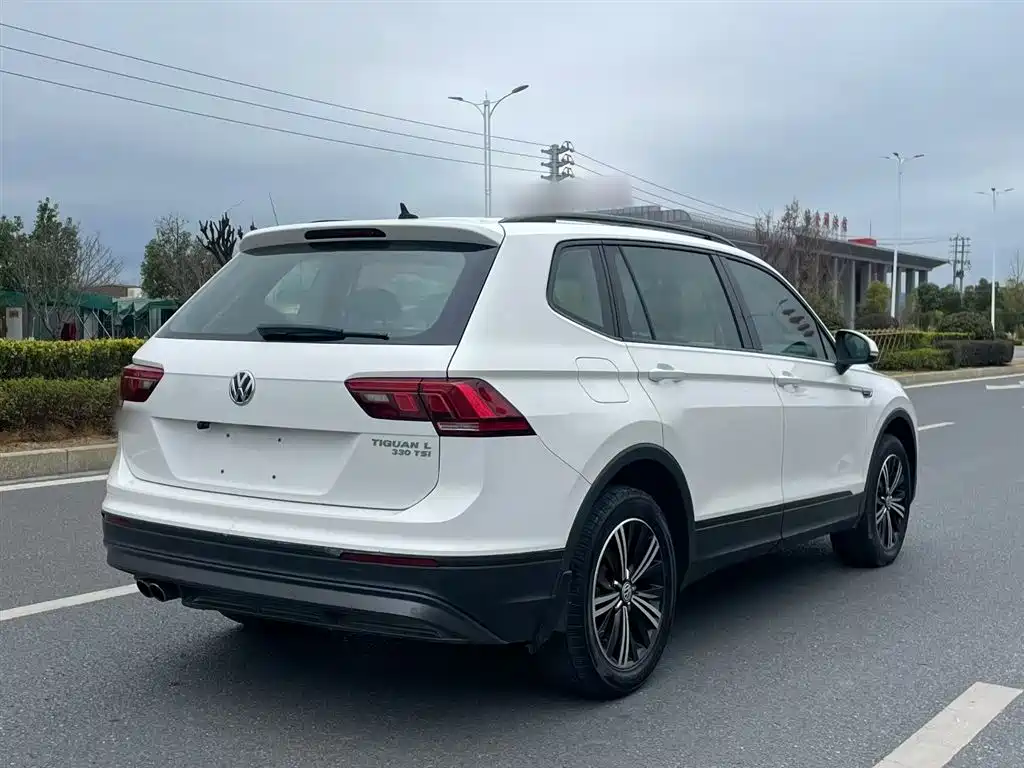Volkswagen Tiguan L 2019 330TSI Auto 2WD Trend Edition China V фото 7