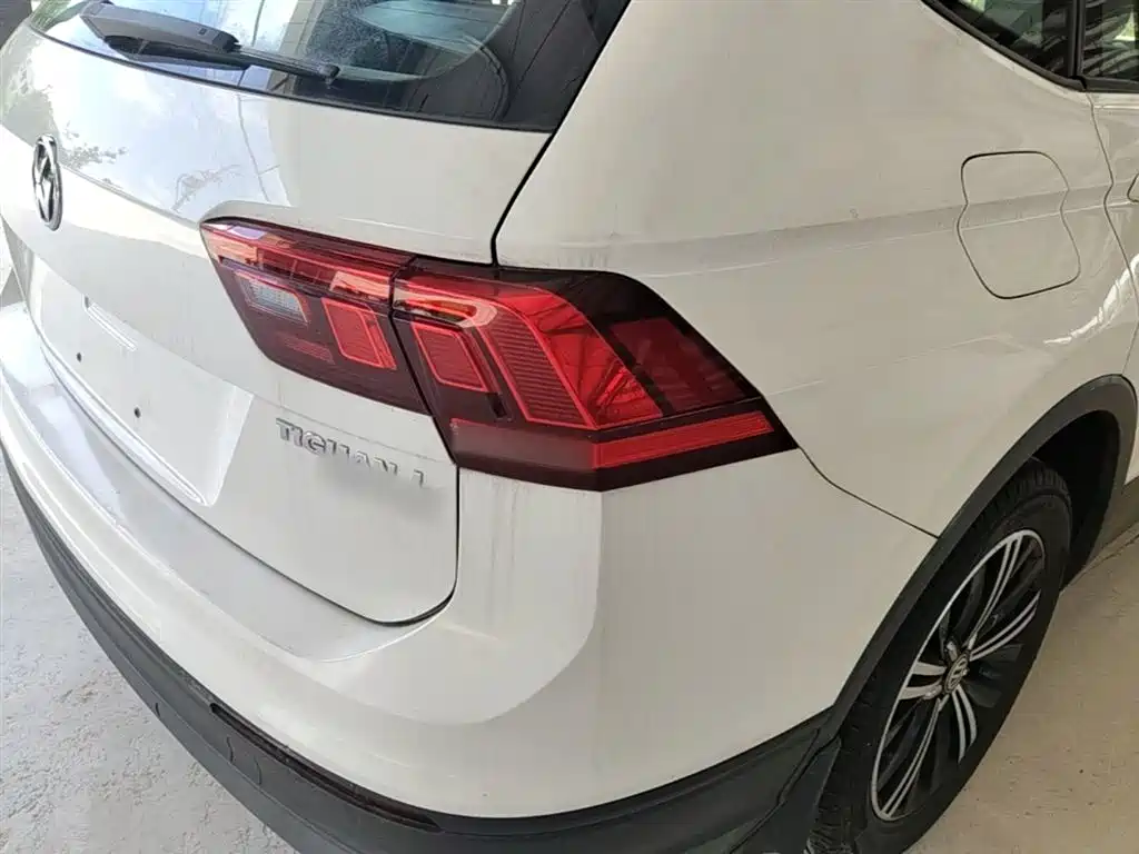 Volkswagen Tiguan L 2019 330TSI Auto 2WD Trend Edition China V фото 8