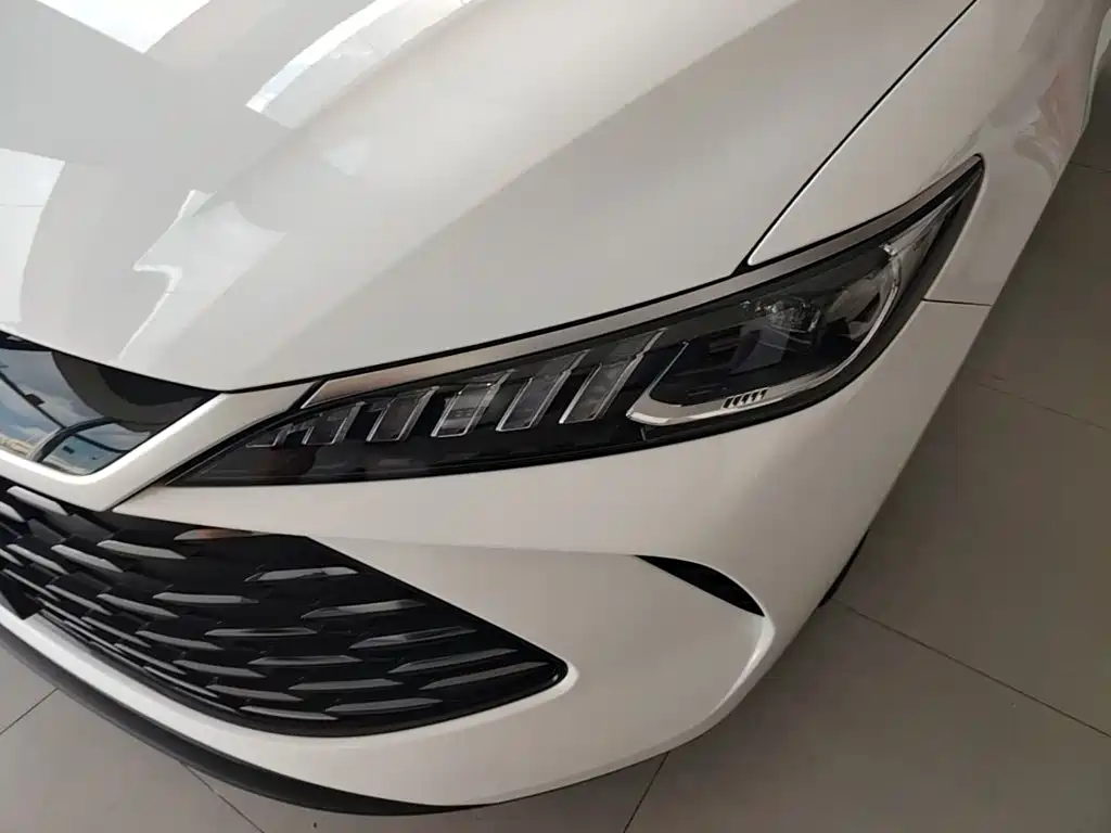 BYD Qin PLUS 2026 2026 DM-i Smart Edition 128KM Progressive