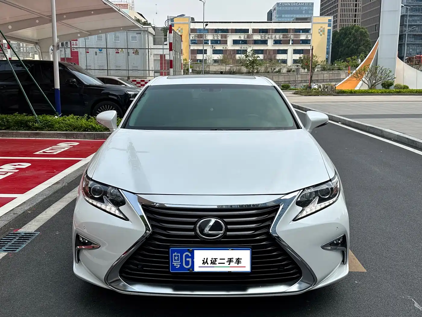 Lexus ES 2015 200 Elite Edition фото 2