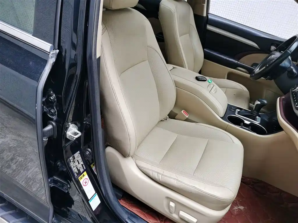Toyota Highlander 2015 2.0T AWD Luxury Edition 7-seater фото 21