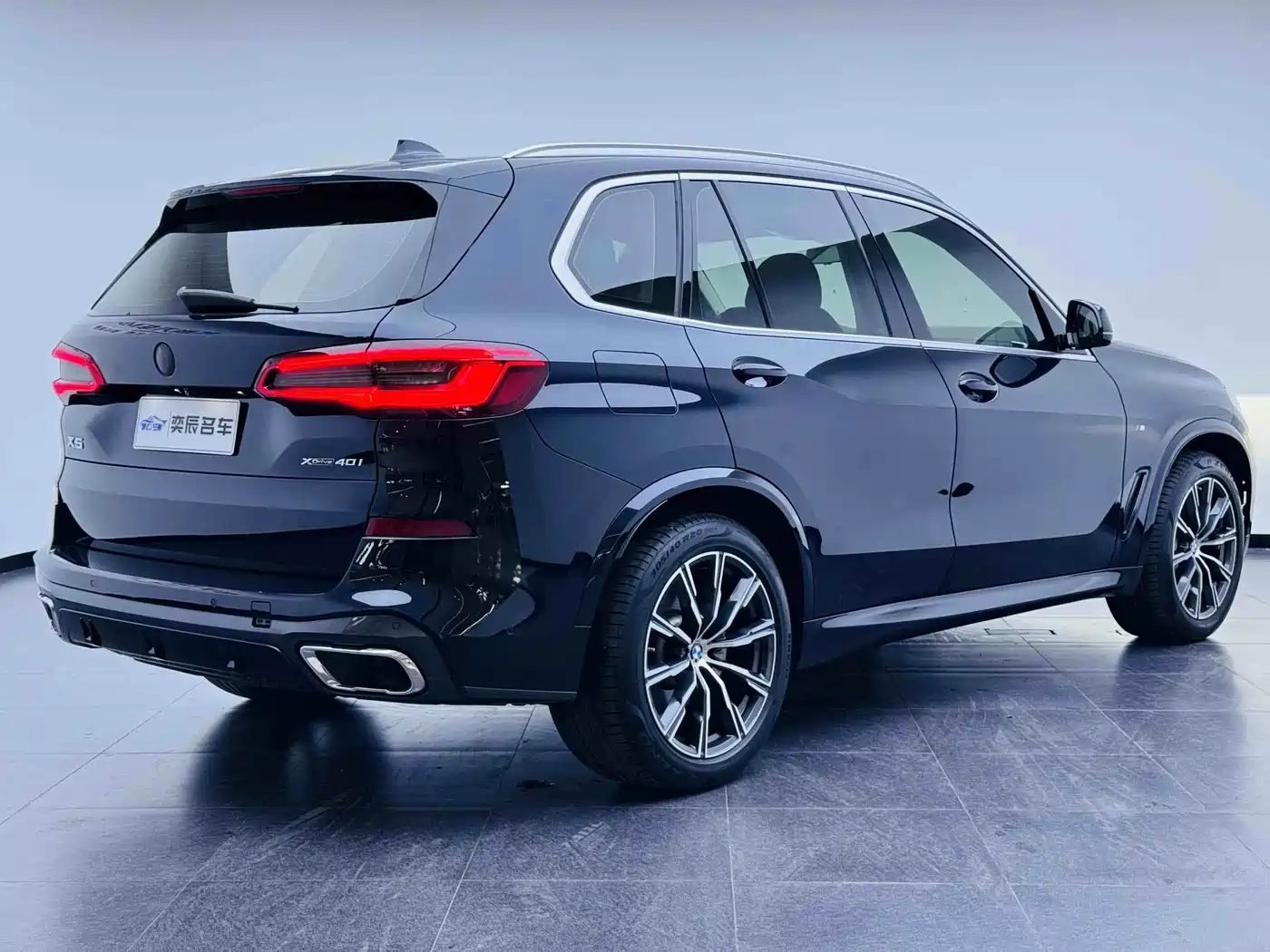 BMW X5 (Import) 2019 xDrive40i M Sport Package фото 4