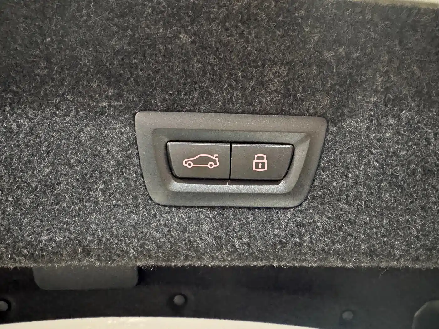 BMW 3 Series 2024 325Li M Sport Package фото 17